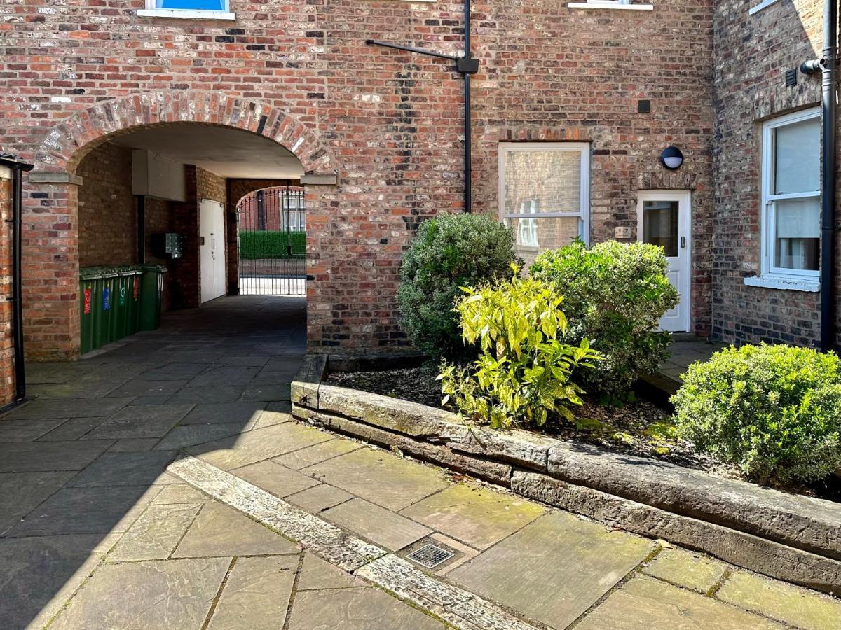7 Bluebridge Court With Free Parking York