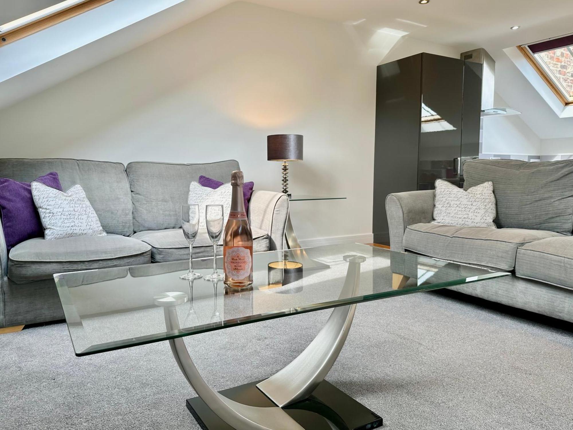 Apartamento 7 Bluebridge Court With Free Parking